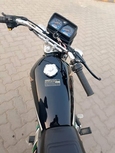 Honda 125 2023 Model Black – Excellent Condition