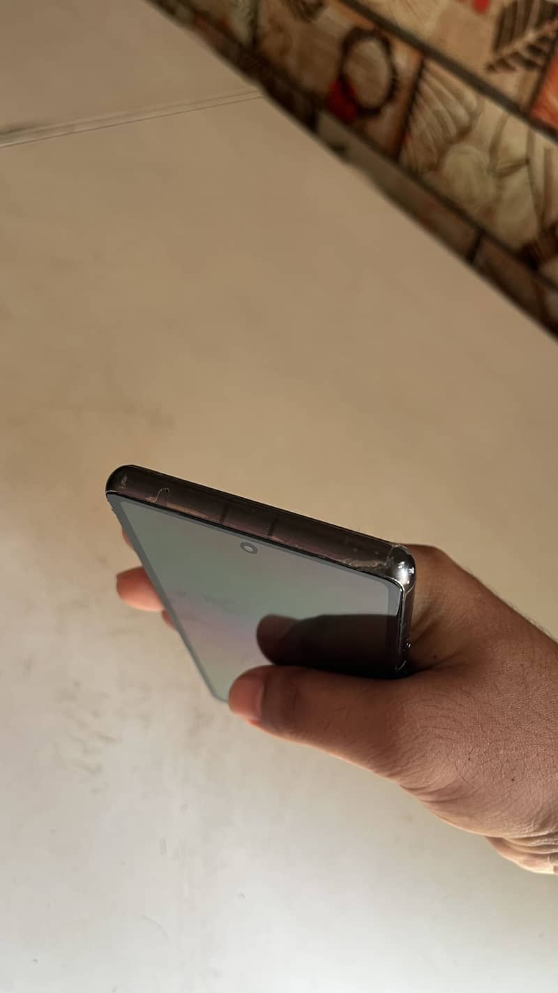 Google Pixel 7a 4