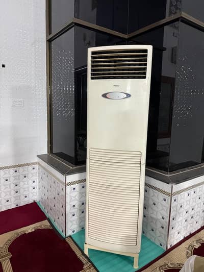 Haier 4 Ton Cabinet AC/ Chiller - Excellent working condition