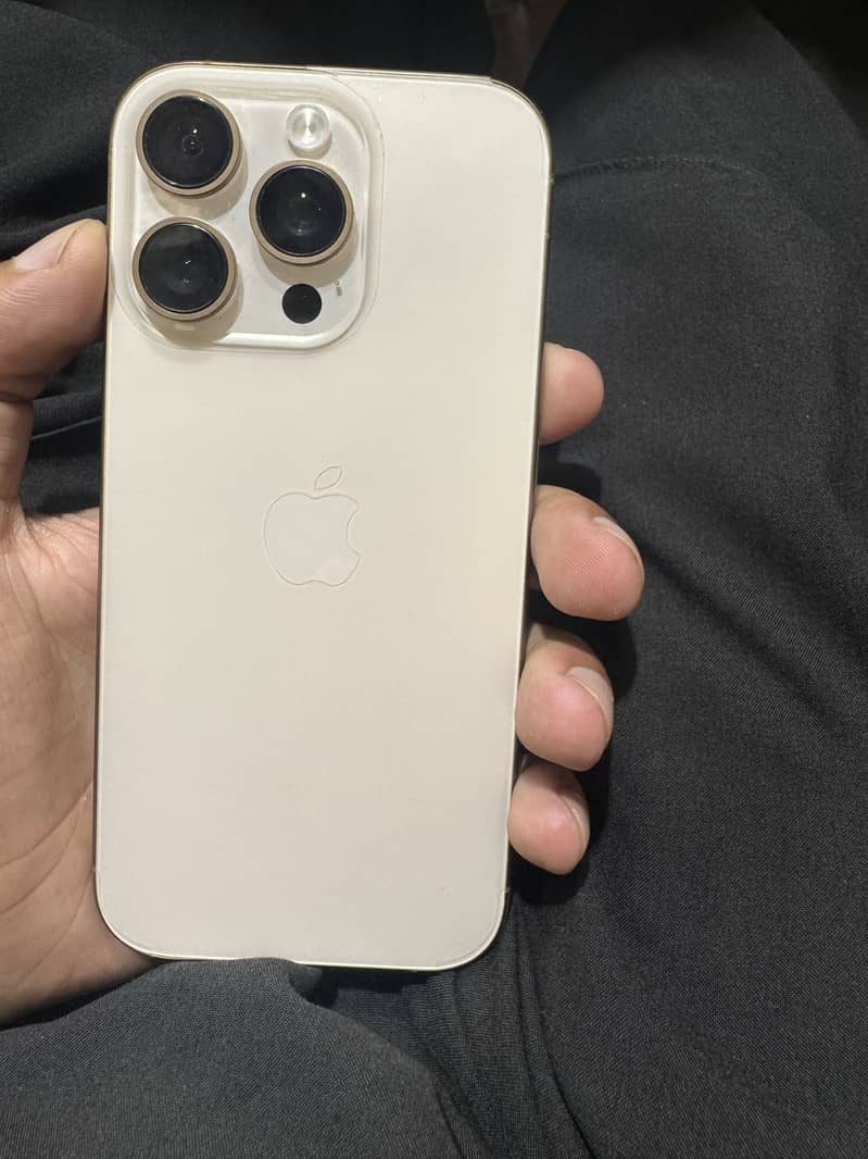 Iphone 16 pro 1