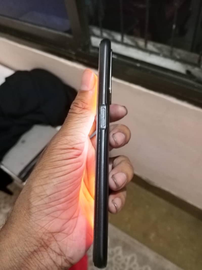 OPPO A76 3