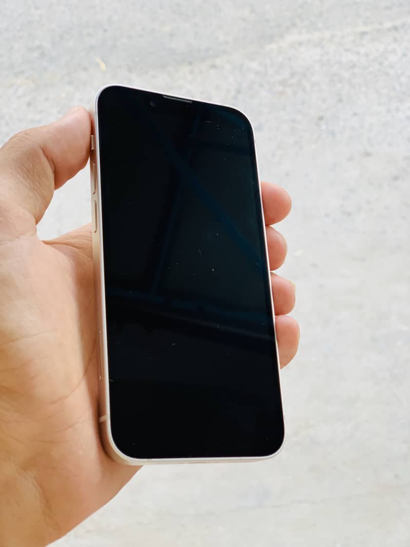 Apple iPhone 13 mini 4