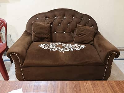 sofa 2 seater good condition 8/10 way to cushion