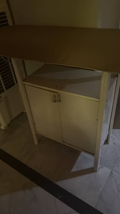 fine quality imported ironing table for urgent sale