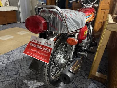 CG-125 genuine 35 km driven ISLAMABAD number