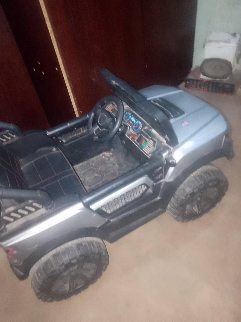 Prado car 5