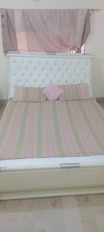 King Size Bed with Side Tables
