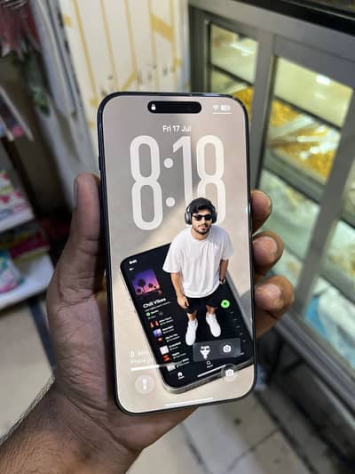 iPhone 17pro max jv battery 100 only phone 10/10 ha one hand uz
