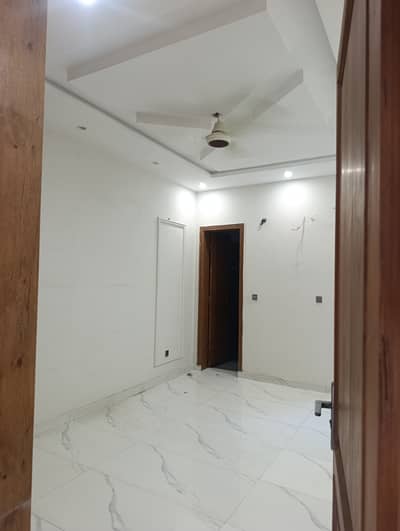 Upper portion for Rent
