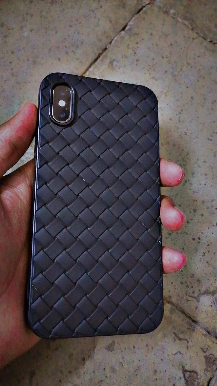 Apple iPhone X 3