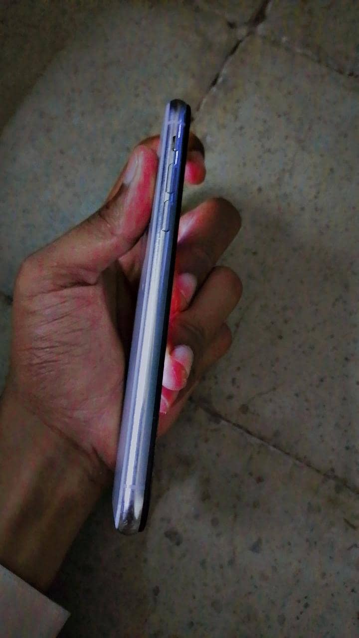 Apple iPhone X 5