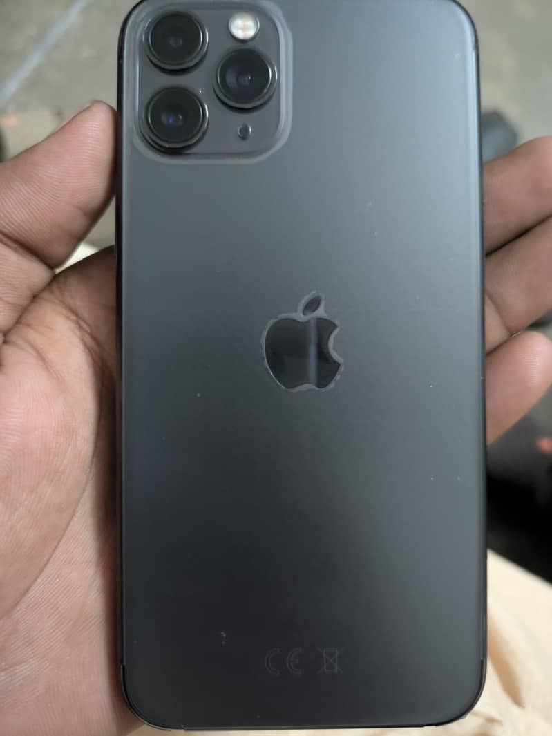 Iphone 11 pro 4