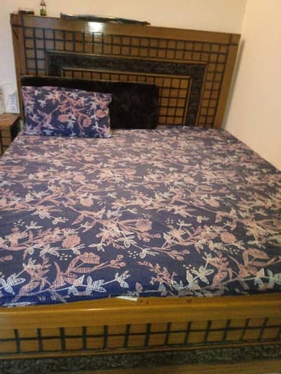 king size bed with mattress