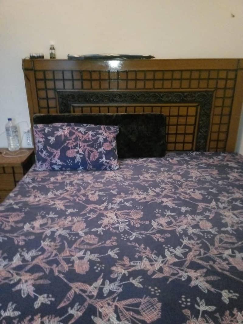 king size bed with two side table 1
