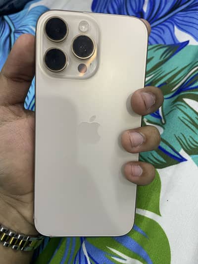 Apple iPhone 16 Pro Max