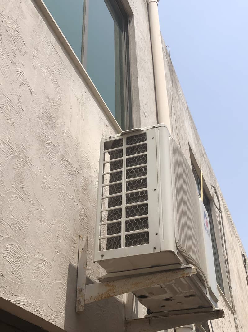 Gree Split AC 1.5ton 9