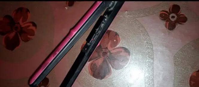 Hair straightener for sale