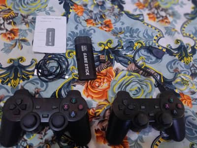game stick with 20000 old games with 2 wireless controller