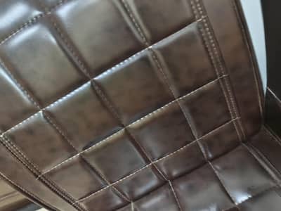 sofa chair half  year used new condition no holes no scratch