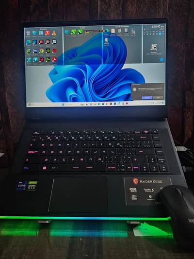 Msi gaming laptop Raider 12th Gen, intel RTX 3070 core i9, 16gb