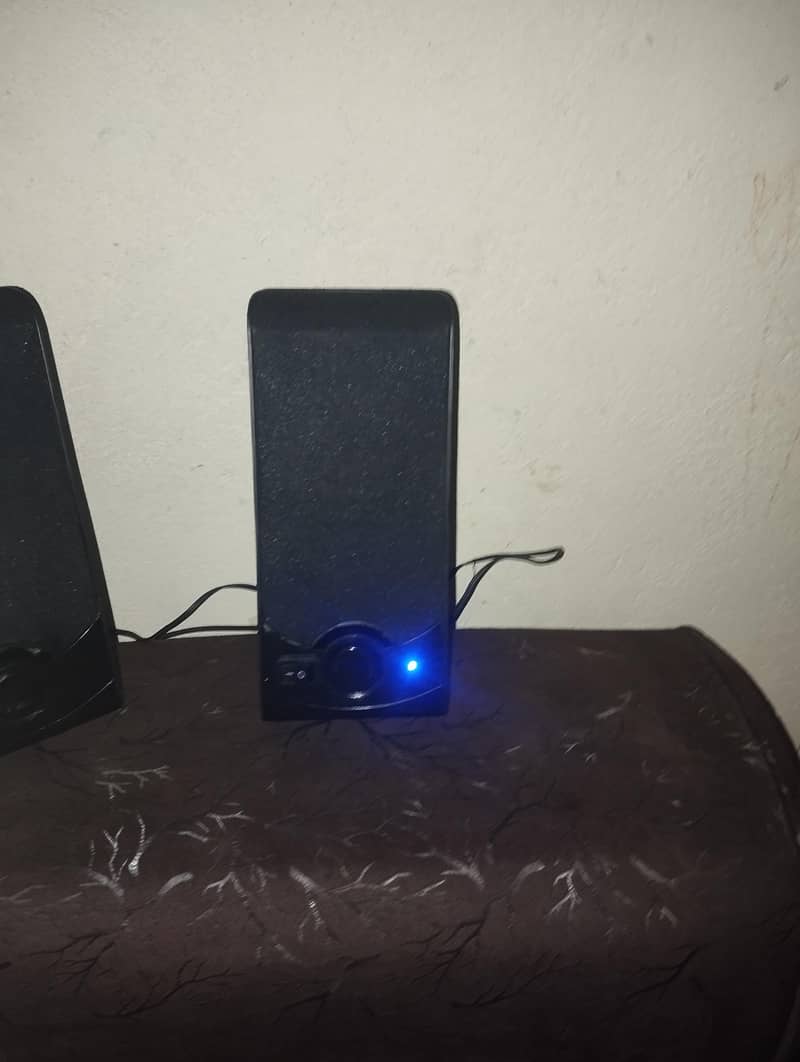 Bluetooth computer speakers 0