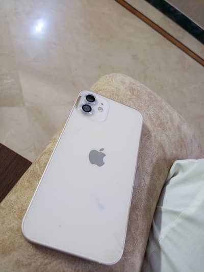 Apple iPhone 12