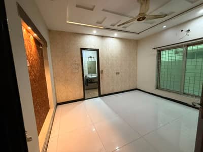 10 Marla Beautiful House Just Like A Brand New Available For Rent