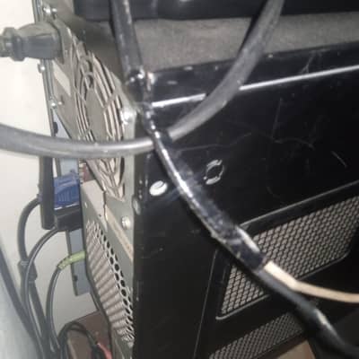 Lenovo screen core 2 pc with 2gb ram no grapichs card with mouse and