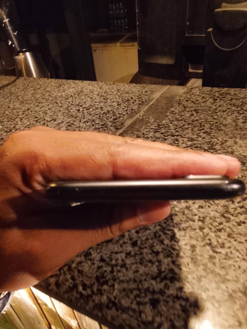 Apple iPhone 7 Plus 3