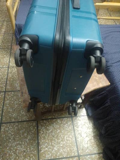 trolley bag medium size
