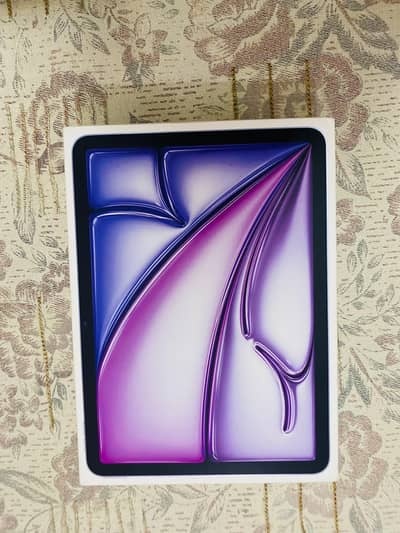 Apple air M4 - just box open