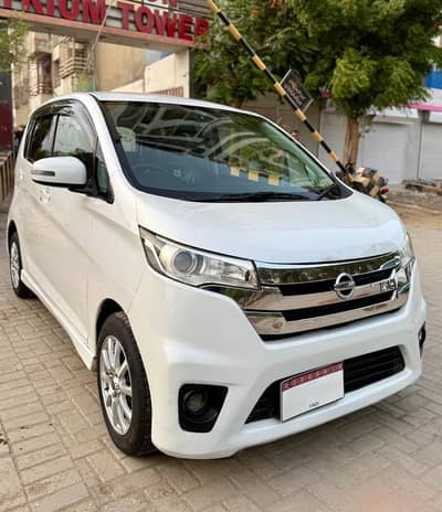 Nissan highway star. Top of the variant. Model 14 reg 17.