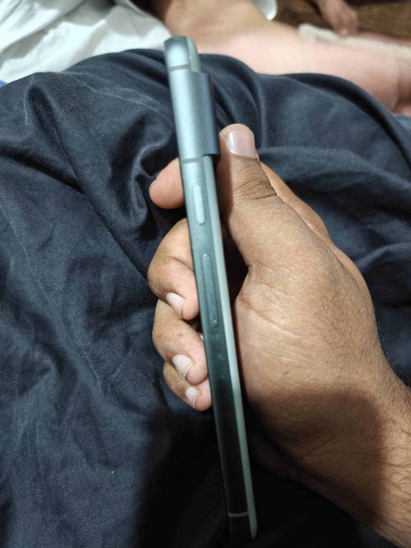 Google pixel 8 2