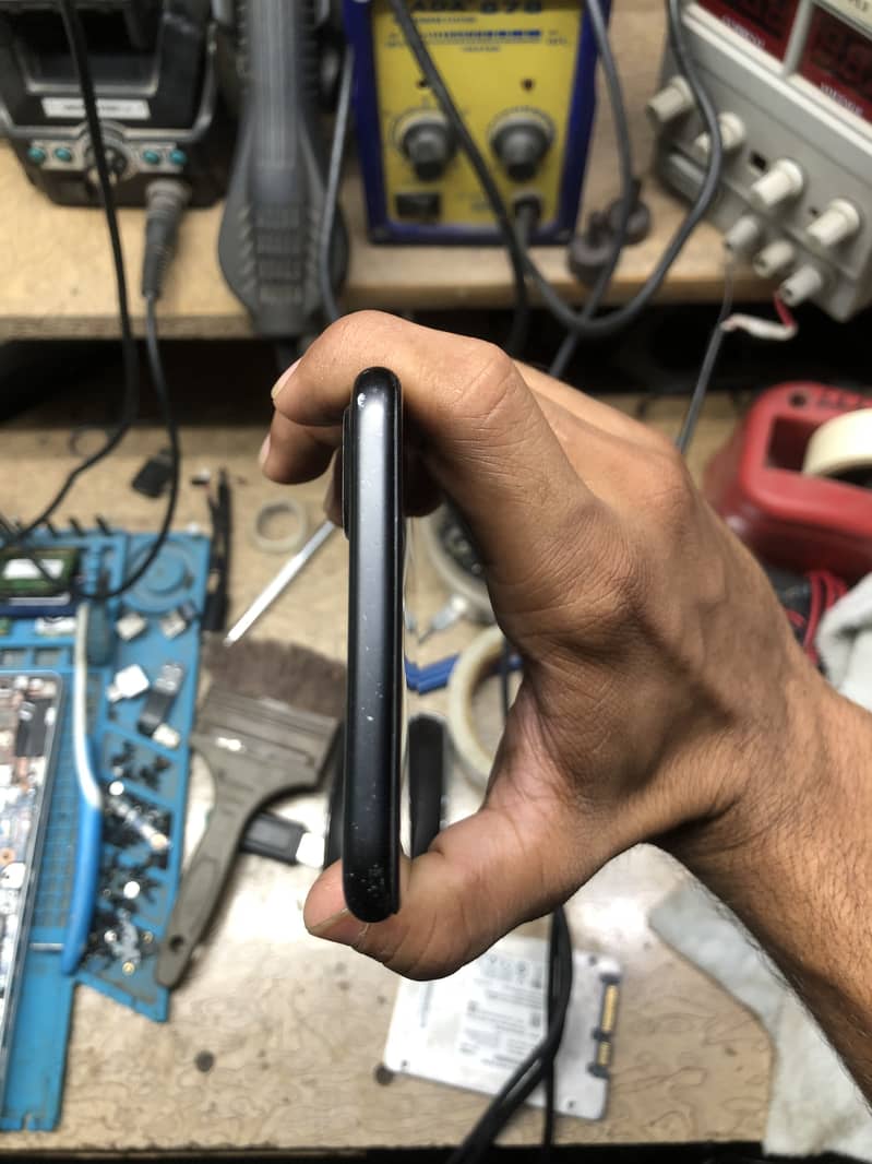 Apple iPhone 7 Plus 5