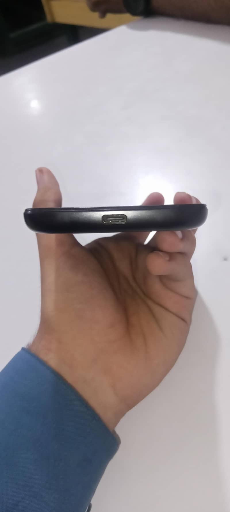 BLU G33 2