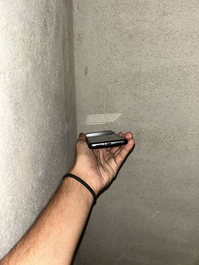 Google Pixel 8 3