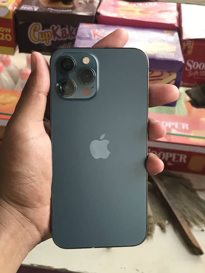 Iphone 12 pro max 0