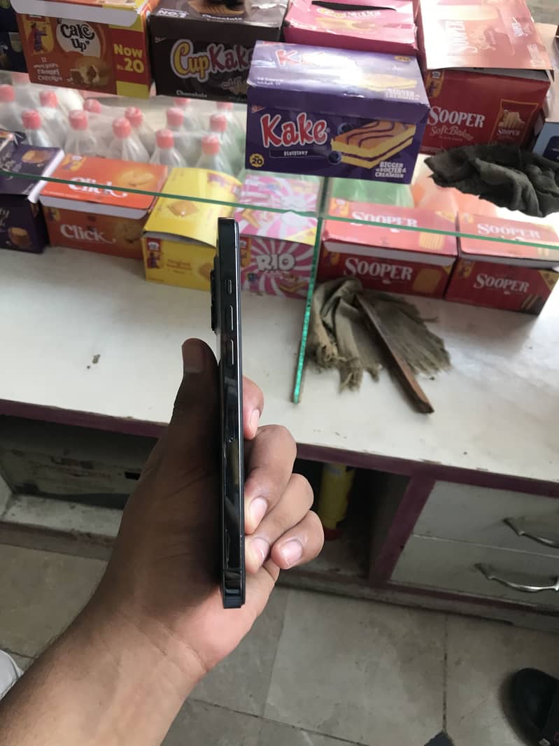 Iphone 12 pro max 5