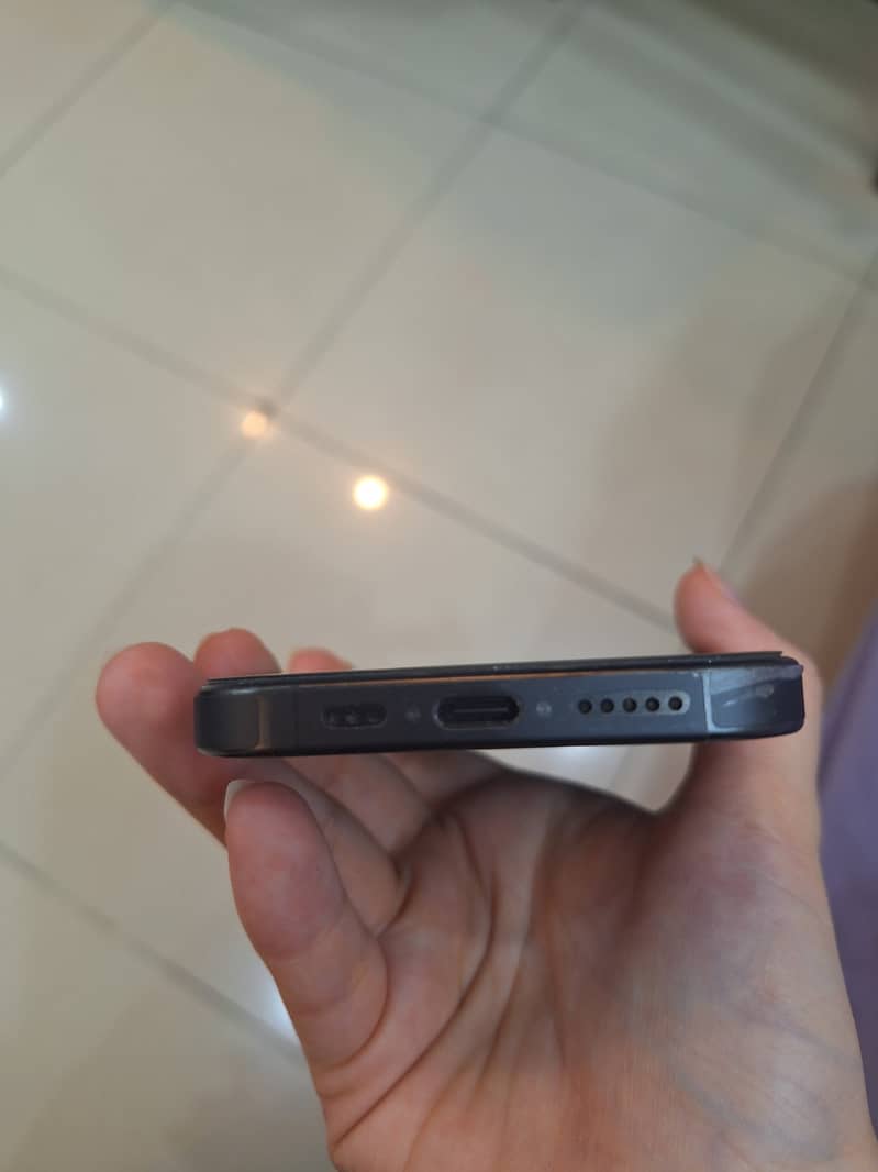 Apple iPhone 15 Pro 4