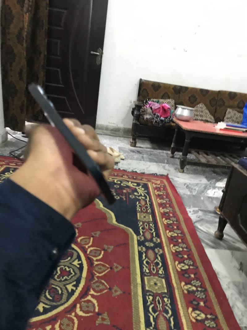 iPhone 13 1