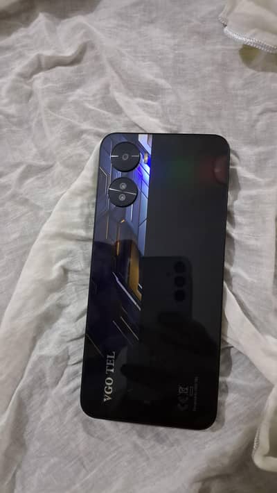 VGO TEL Smart 8 still in warranty,box and charger also