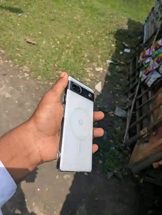 Google Pixel 6a 3