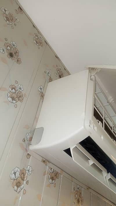 ITS LIKE NEW CONDITIONAR AC