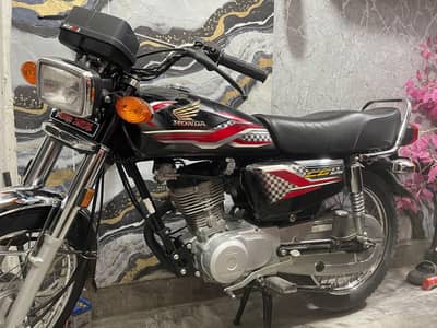 honda 125 black