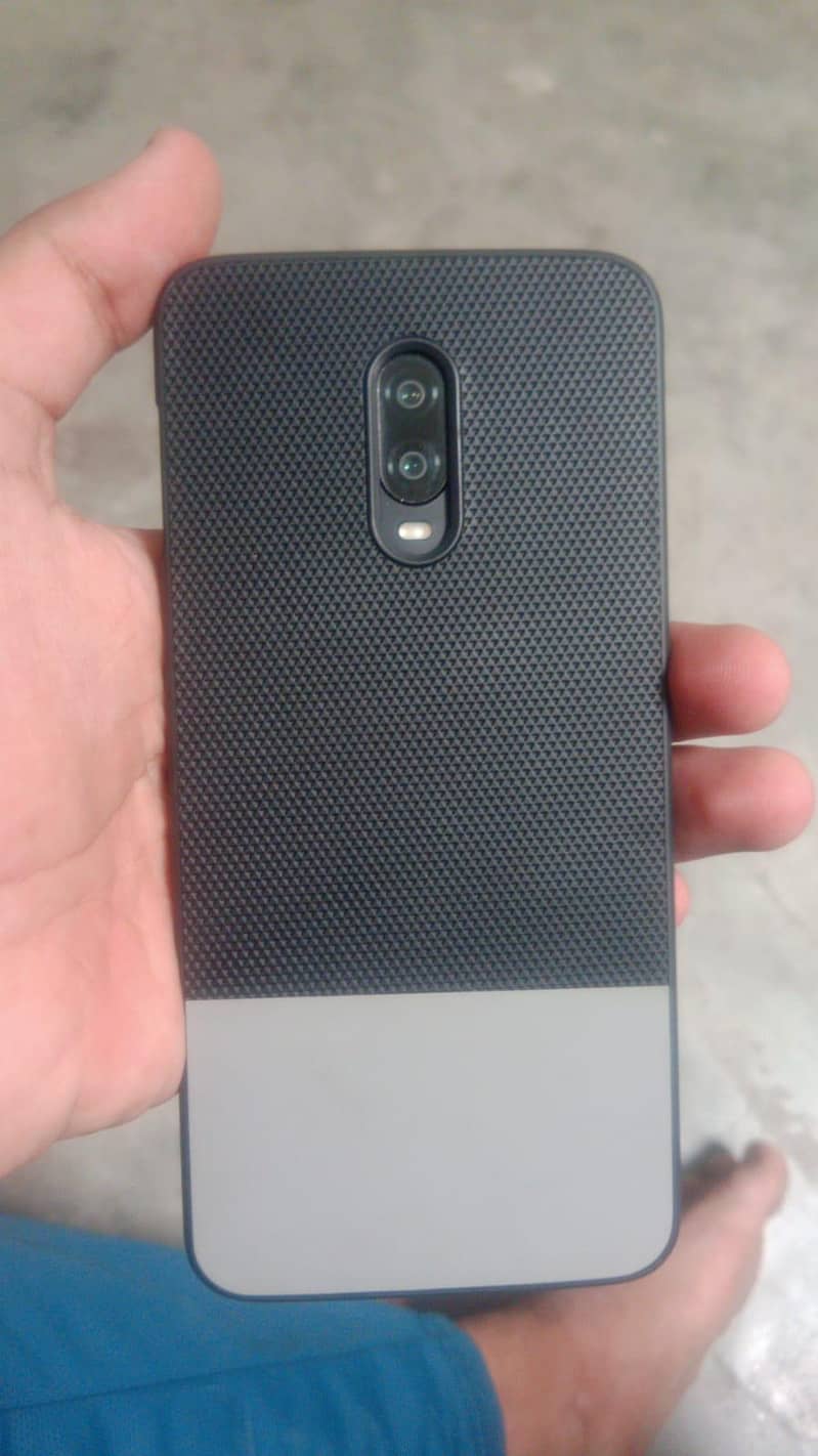 One Plus 6T 2