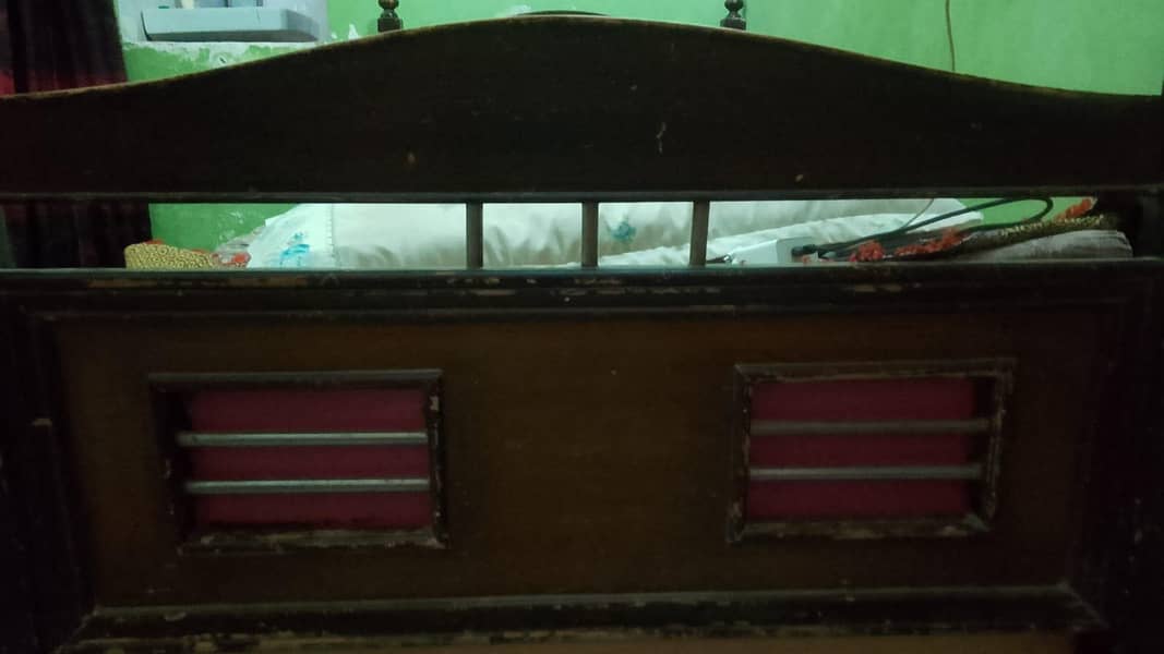 Single bed 1