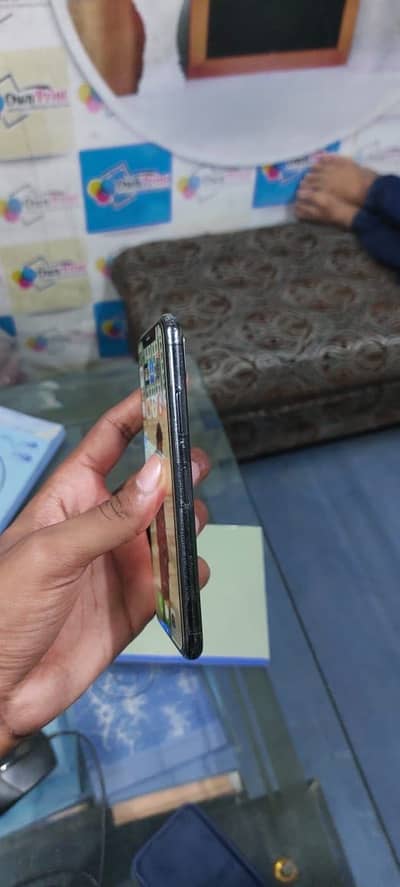 iPhone X Bettery Change urgent sale only serious buyer contact