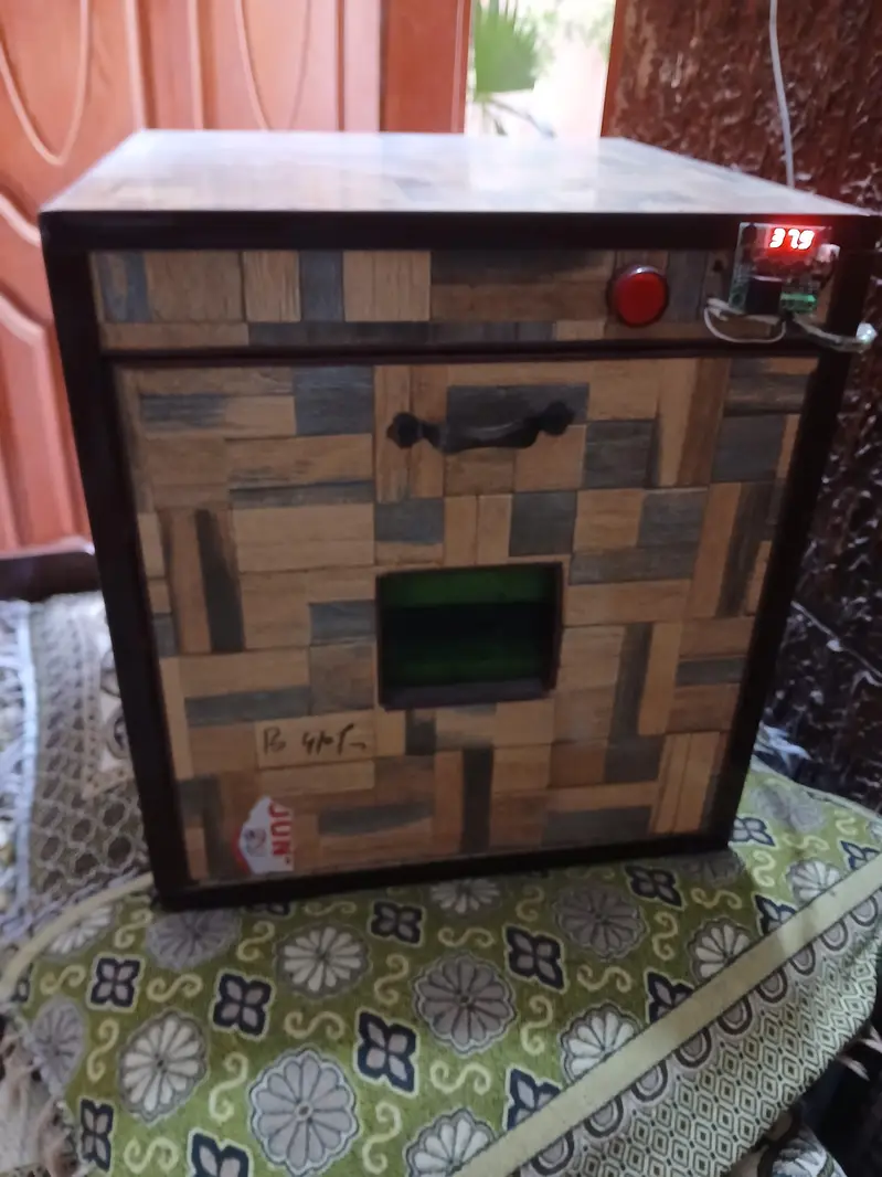 incubator — photo 3