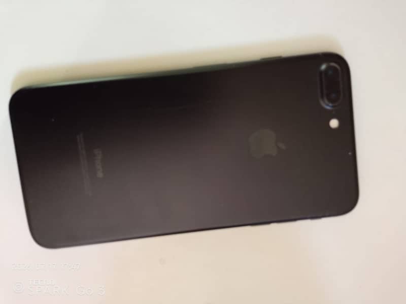 Apple iPhone 7 Plus 4