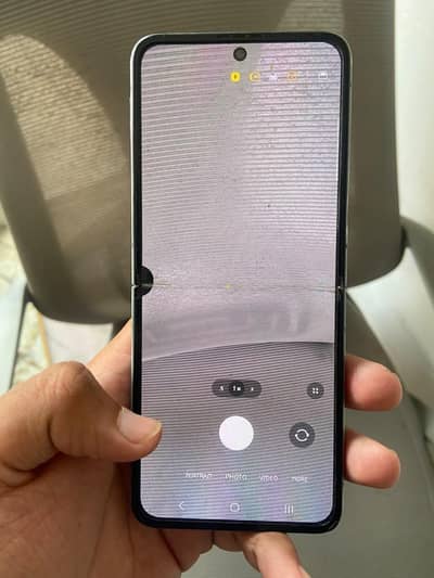 Samsung Mobile Z Flip 3
